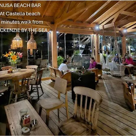 Apartment Mackenzie By The Sea Ground Floor *