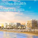 Apartment Mackenzie By The Sea Larnaca