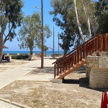 Mackenzie By The Sea One Bed Ground Floor * Larnaca