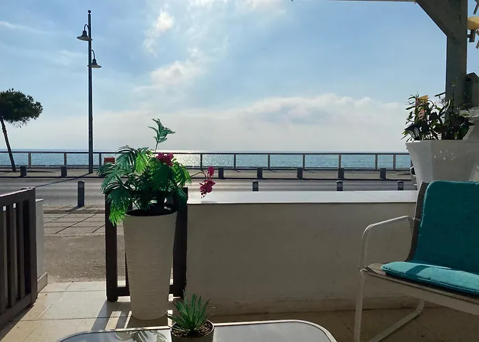 Mackenzie By The Sea One Bed Ground Floor * Larnaca